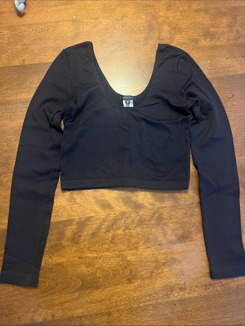 Dynamite Black Long-Sleeve Scoop Crop Top